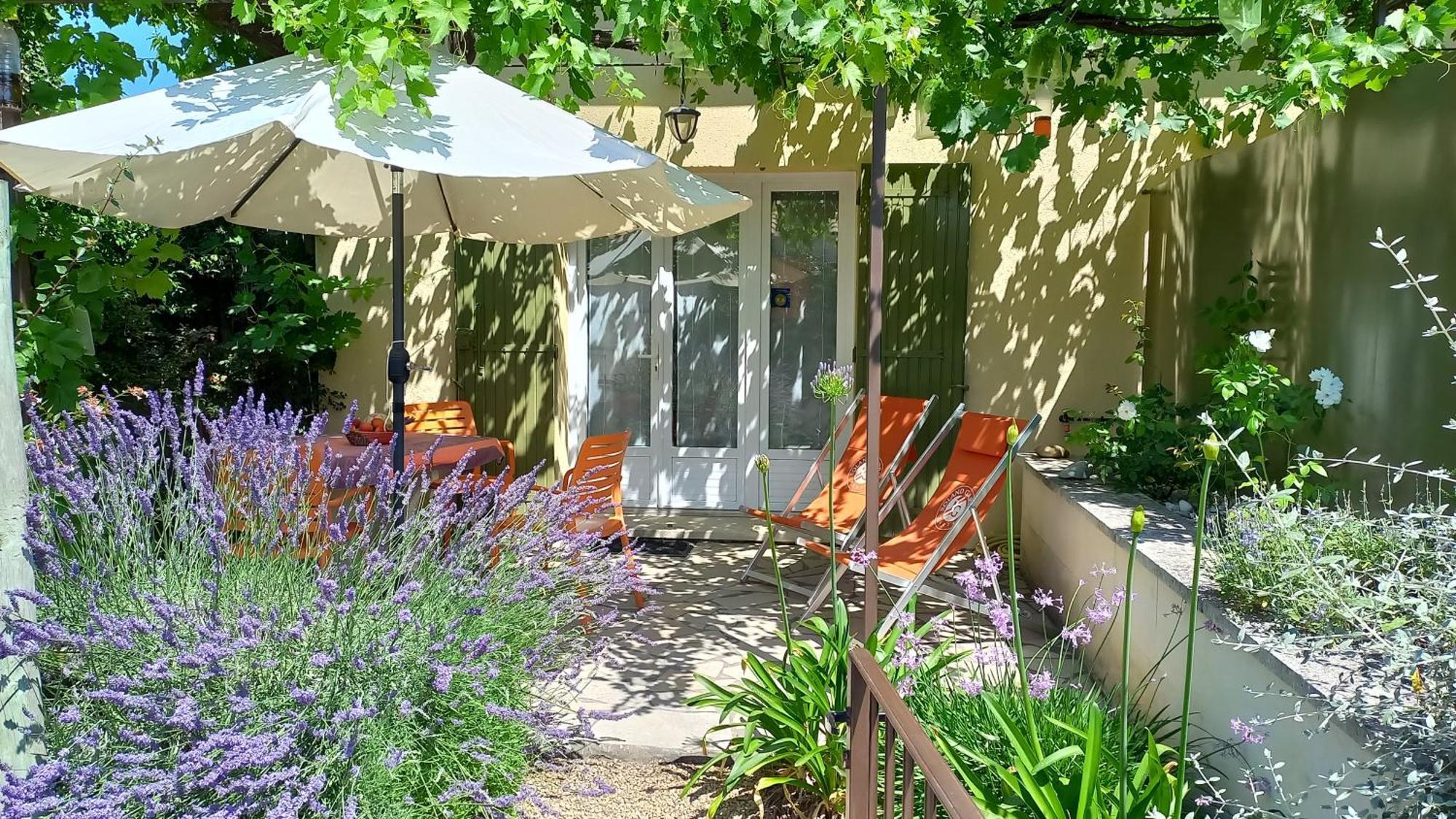 Les Lavandins-Gite Frederic Saint-Rémy-de-Provence Exterior foto